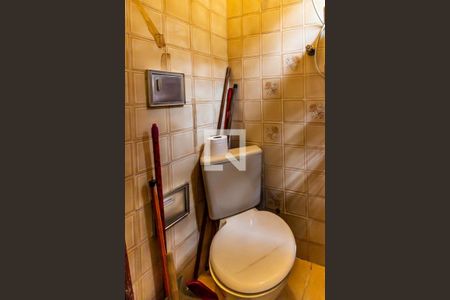 Apartamento à venda com 130m², 3 quartos e 2 vagas Apartamento à venda com 130m², 3 quartos e 2 vagasBanheiro de serviço