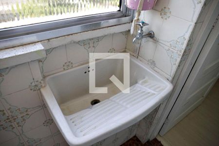 Apartamento para alugar com 130m², 3 quartos e 1 vagaÁrea de Serviço