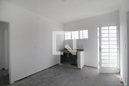 Casa para alugar com 113m², 2 quartos e 2 vagasCozinha