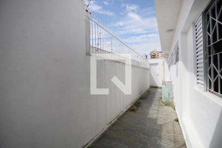 Casa para alugar com 113m², 2 quartos e 2 vagasCorredor
