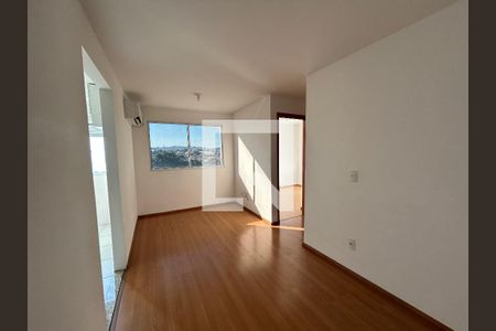 Sala de apartamento à venda com 2 quartos, 43m² em Encantado, Rio de Janeiro