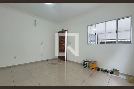 Sala de casa para alugar com 4 quartos, 177m² em Vila Apiai, Santo André