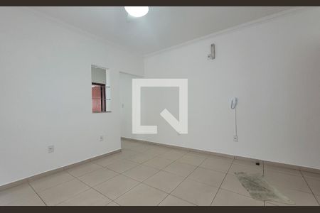 Sala de casa para alugar com 4 quartos, 177m² em Vila Apiai, Santo André