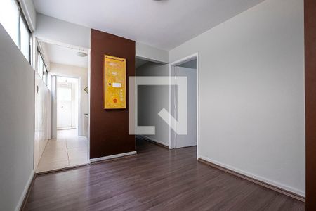 Sala de apartamento à venda com 3 quartos, 80m² em Alto de Pinheiros, São Paulo