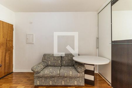 Sala de kitnet/studio para alugar com 1 quarto, 42m² em Consolação, São Paulo
