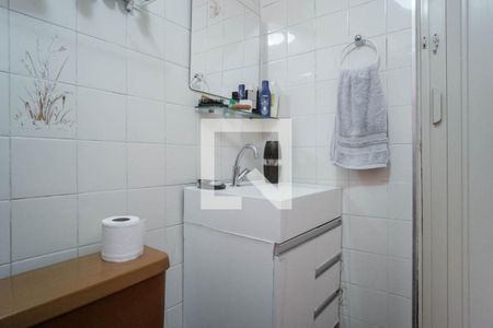 Apartamento à venda com 56m², 2 quartos e sem vaga Apartamento à venda com 56m², 2 quartos e sem vagaBanheiro