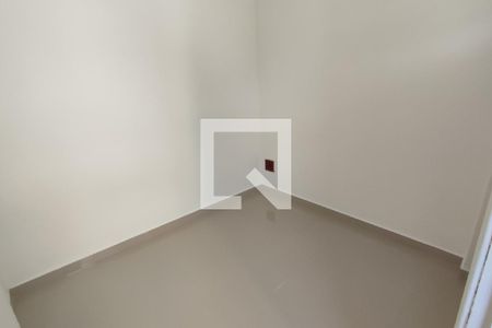 Apartamento à venda com 80m², 2 quartos e 1 vagaDependência de Serviço