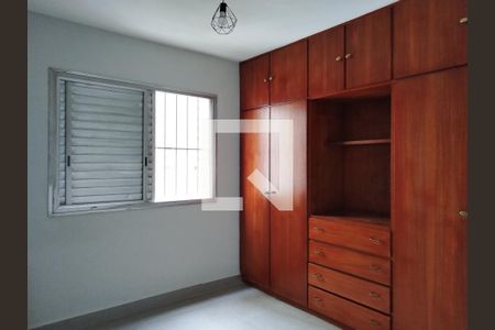 Quarto 2 de apartamento para alugar com 2 quartos, 60m² em Vila Esperança, São Paulo
