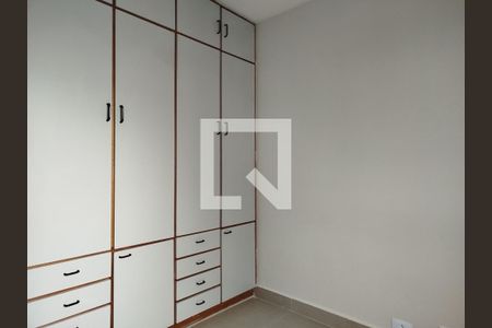 Quarto 1 de apartamento para alugar com 2 quartos, 60m² em Vila Esperança, São Paulo
