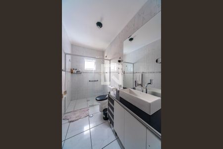 Casa à venda com 217m², 3 quartos e 5 vagasBanheiro Social