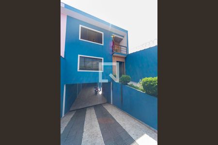 Casa à venda com 217m², 3 quartos e 5 vagasFachada