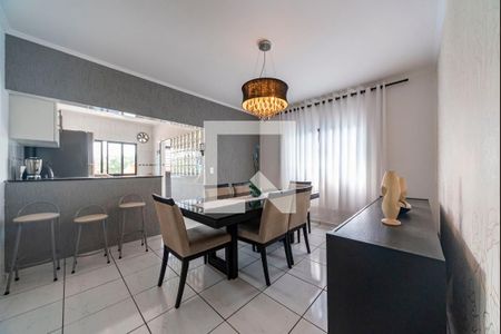 Casa à venda com 217m², 3 quartos e 5 vagasCopa