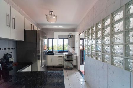 Casa à venda com 217m², 3 quartos e 5 vagasCozinha 