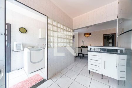 Casa à venda com 217m², 3 quartos e 5 vagasCozinha 