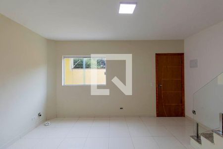 Sala de casa de condomínio para alugar com 3 quartos, 70m² em Vila Pierina, São Paulo