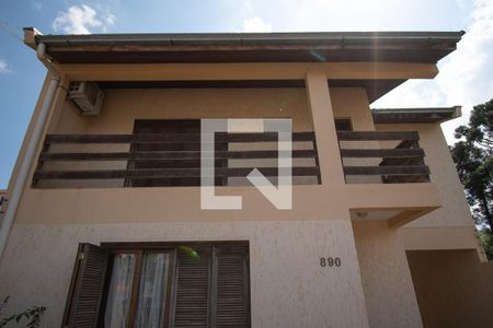 Casa à venda com 144m², 3 quartos e 5 vagasfrente do imóvel