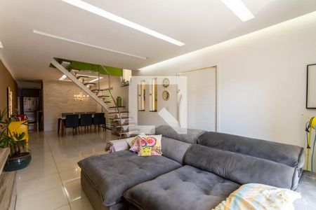 Sala de casa para alugar com 3 quartos, 240m² em Parque Continental, Guarulhos