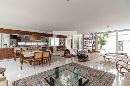 Casa à venda com 350m², 4 quartos e 5 vagas