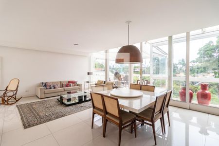 Casa à venda com 350m², 4 quartos e 5 vagas