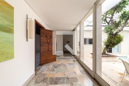 Casa à venda com 350m², 4 quartos e 5 vagas
