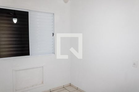 Quarto 1 de apartamento para alugar com 2 quartos, 57m² em Inhoaíba, Rio de Janeiro