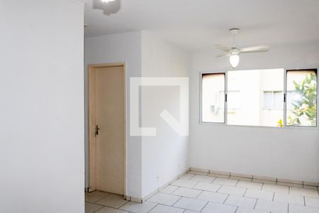 Sala de apartamento para alugar com 2 quartos, 57m² em Inhoaíba, Rio de Janeiro