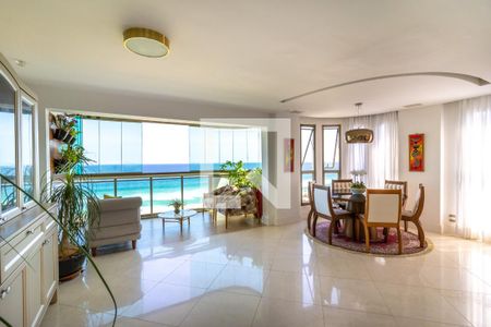 Apartamento à venda com 232m², 2 quartos e 4 vagas Apartamento à venda com 232m², 2 quartos e 4 vagasSala 1 Andar