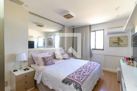 Apartamento à venda com 232m², 2 quartos e 4 vagas Apartamento à venda com 232m², 2 quartos e 4 vagasSuite