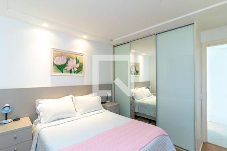 Apartamento à venda com 232m², 2 quartos e 4 vagas Apartamento à venda com 232m², 2 quartos e 4 vagasQuarto