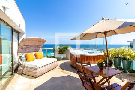 Apartamento à venda com 232m², 2 quartos e 4 vagas Apartamento à venda com 232m², 2 quartos e 4 vagasCobertura Gourmet