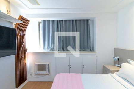 Apartamento à venda com 232m², 2 quartos e 4 vagas Apartamento à venda com 232m², 2 quartos e 4 vagasQuarto