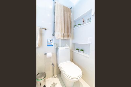 Apartamento à venda com 232m², 2 quartos e 4 vagas Apartamento à venda com 232m², 2 quartos e 4 vagasBanheiro Suite