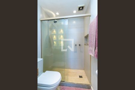 Apartamento à venda com 232m², 2 quartos e 4 vagas Apartamento à venda com 232m², 2 quartos e 4 vagasBanheiro Social