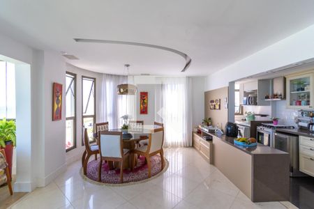 Apartamento à venda com 232m², 2 quartos e 4 vagas Apartamento à venda com 232m², 2 quartos e 4 vagasSala 1 Andar