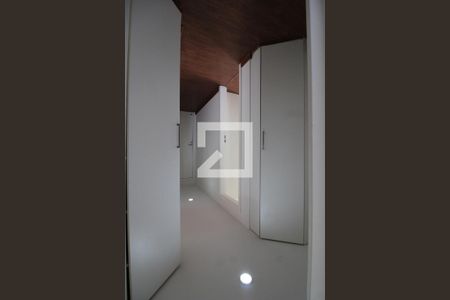 Apartamento para alugar com 160m², 4 quartos e 3 vagasCorredor