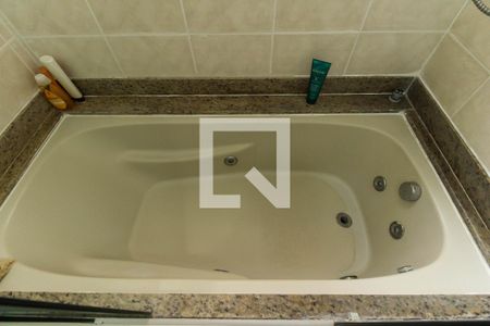 Apartamento para alugar com 150m², 3 quartos e 2 vagas Apartamento para alugar com 150m², 3 quartos e 2 vagasBanheiro da Suíte 1