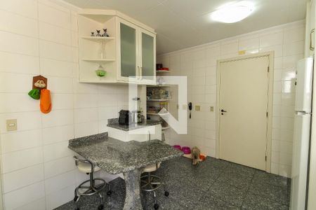 Apartamento para alugar com 150m², 3 quartos e 2 vagas Apartamento para alugar com 150m², 3 quartos e 2 vagasCozinha