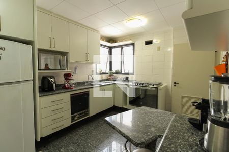 Apartamento para alugar com 150m², 3 quartos e 2 vagas Apartamento para alugar com 150m², 3 quartos e 2 vagasCozinha