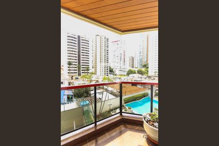 Apartamento para alugar com 150m², 3 quartos e 2 vagas Apartamento para alugar com 150m², 3 quartos e 2 vagasVaranda da Suíte 1