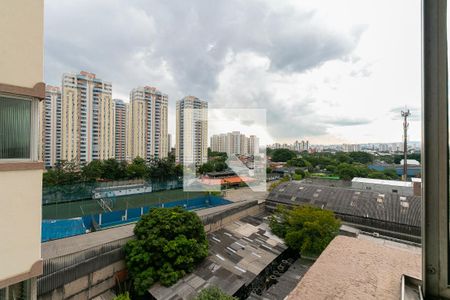 Apartamento para alugar com 66m², 3 quartos e 1 vagaÁrea de Serviço - Vista