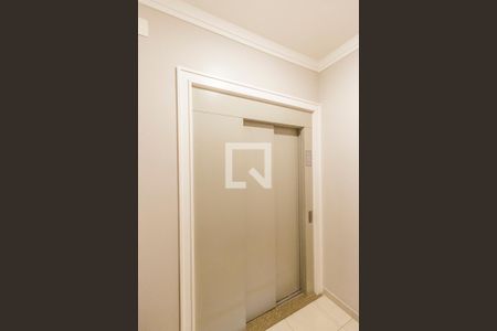 Apartamento para alugar com 133m², 3 quartos e 2 vagas Apartamento para alugar com 133m², 3 quartos e 2 vagasHall de entrada