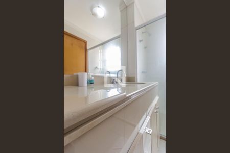 Apartamento para alugar com 133m², 3 quartos e 2 vagas Apartamento para alugar com 133m², 3 quartos e 2 vagasBanheiro da Suíte