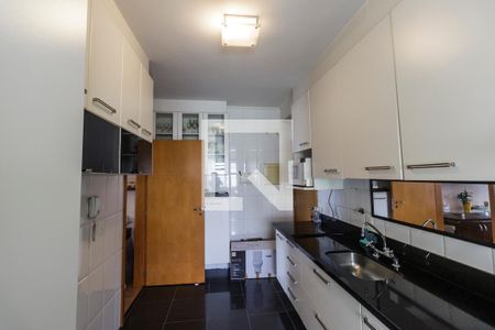 Apartamento para alugar com 133m², 3 quartos e 2 vagas Apartamento para alugar com 133m², 3 quartos e 2 vagasCozinha