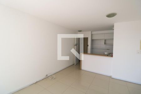 Sala de apartamento para alugar com 3 quartos, 71m² em Rio Pequeno, São Paulo