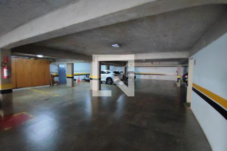 Apartamento à venda com 450m², 5 quartos e 3 vagasÁrea comum - Garagem 