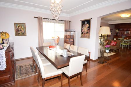 Sala de Estar de apartamento à venda com 5 quartos, 450m² em Cambuí, Campinas