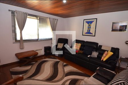 Apartamento à venda com 450m², 5 quartos e 3 vagasSala de TV