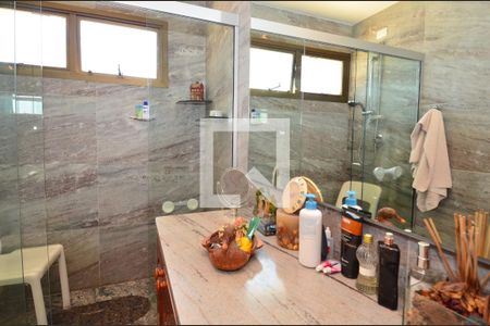 Apartamento à venda com 450m², 5 quartos e 3 vagasBanheiro social 