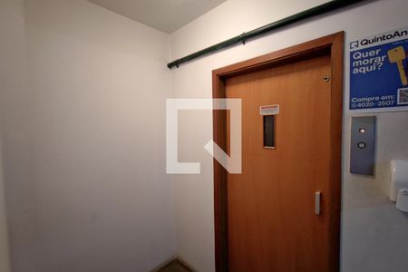 Apartamento à venda com 450m², 5 quartos e 3 vagasPLACA INSTALADA NO HALL DE ENTRADA 