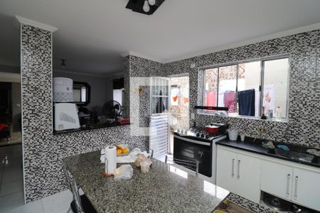 Casa à venda com 400m², 5 quartos e 6 vagasCozinha